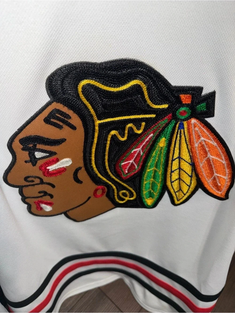 adidas Chicago Blackhawks NHL Jersey White & Red Medium Like New